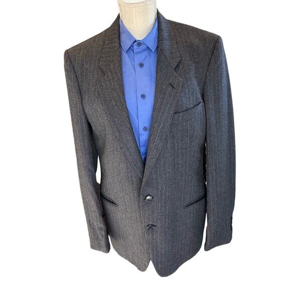 Men's Giorgio Armani Suit Jacket.  Grey Pinstripe 42-43R - Picture 1 of 15